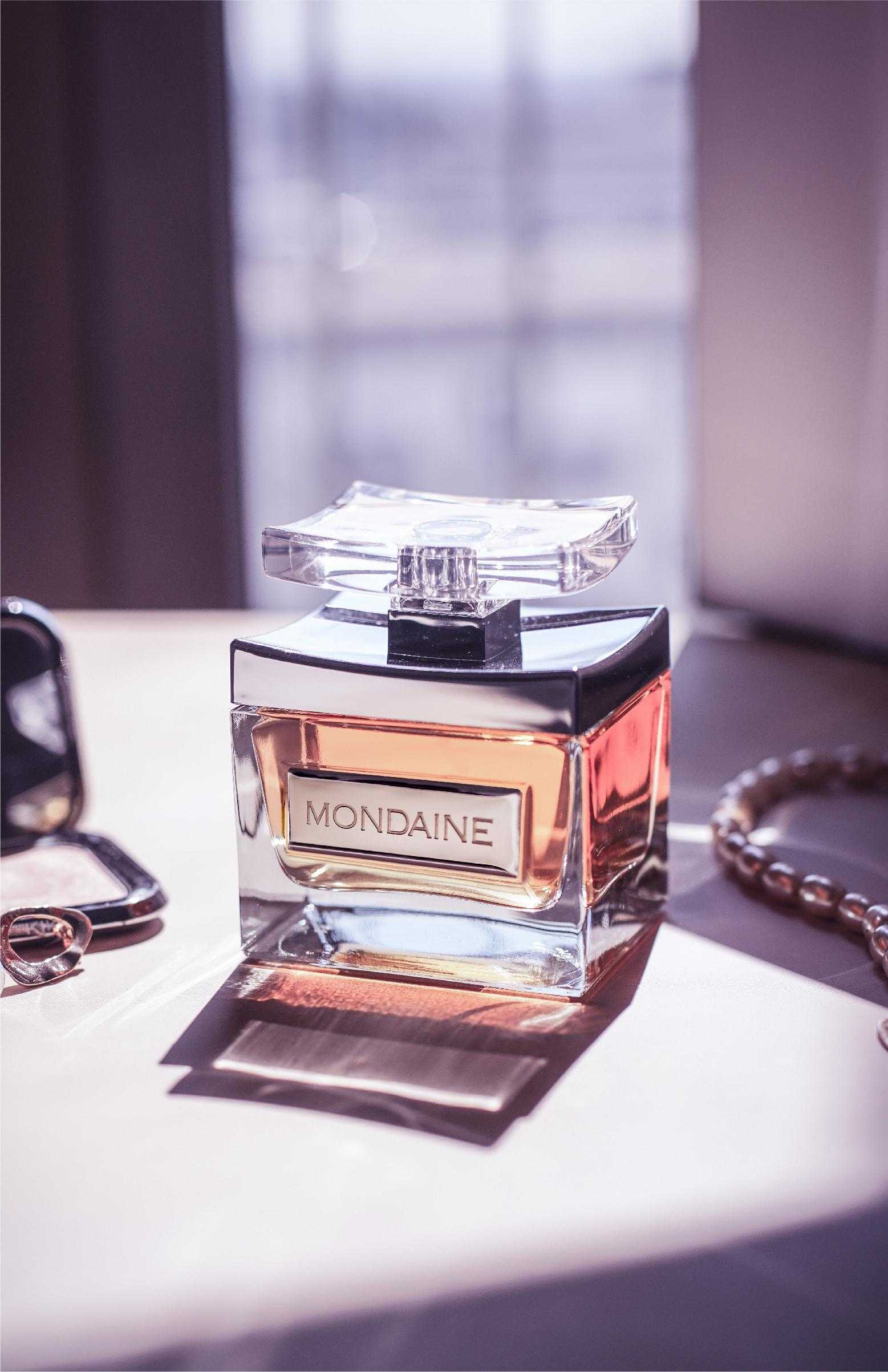 Perfume mondaine deals